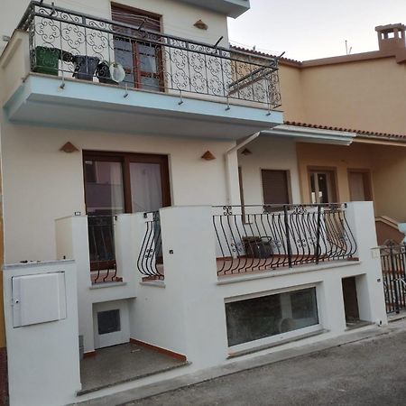 Appartamento Per Vacanza Castelsardo Exterior foto